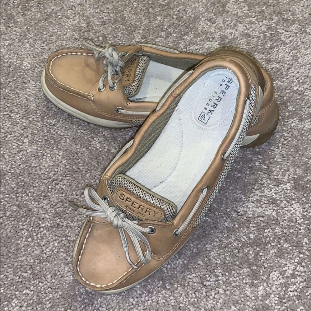 Sperry’s size 7